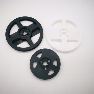 - Plastikkabelrolle leicht zu manövrieren und zu lagern mit integrierten Griffe und optionale Rad-Kits