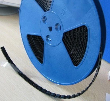 Geprägtes Trägerband Das optimale Verpackungsmaterial für die Lagerung und den Transport von Bauteilen