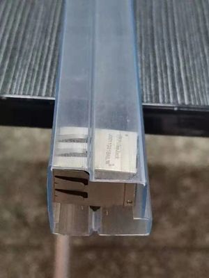 Rohr PVC-Quadrat-10e6-10e9 ESD, Plastikversandrollen für elektronische Bauelemente